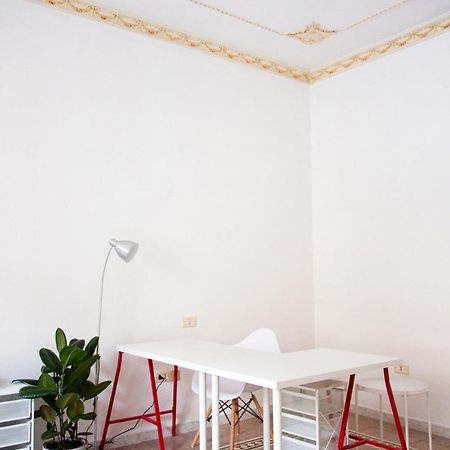 13 Open House Bed & Breakfast Palermo Bagian luar foto