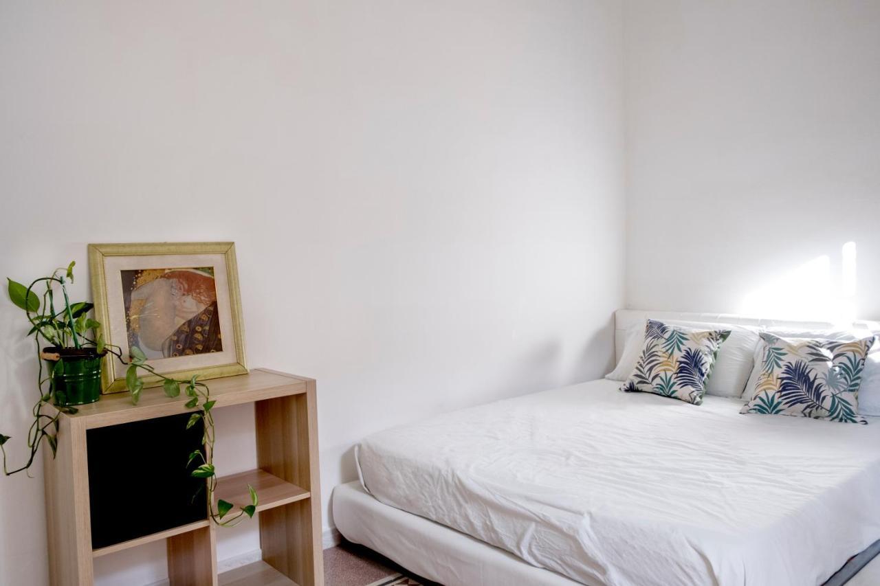 13 Open House Bed & Breakfast Palermo Bagian luar foto